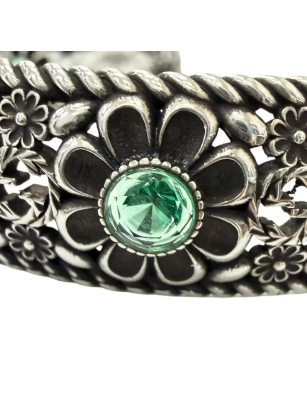 Gucci Rhinestone Crystal Floral Interlocking G Bangle Silver Green 16 Bracelet